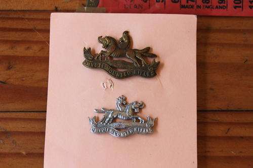 Umvoti Mounted rifles cap and collar badge